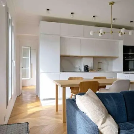 Appartamento Marais - Parents & Kids With Park View Parigi